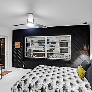 Deluxe Double Room Bath